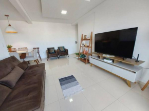 Lindo e Amplo apartamento